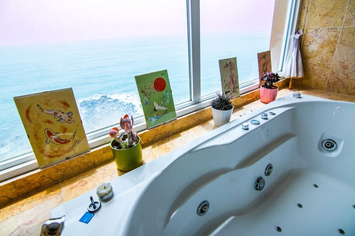 b6469f7a-715a-4889-bdc2-9ff3ae5536d9