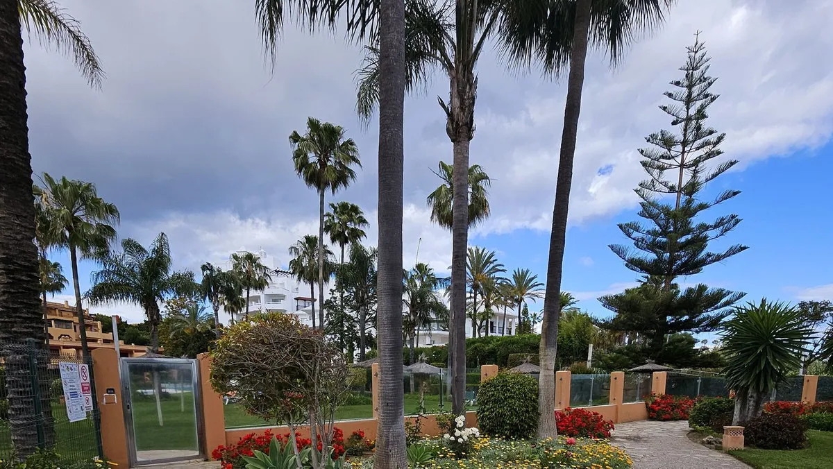 4a8b2266-04ad-494f-abc8-f107e99d1831