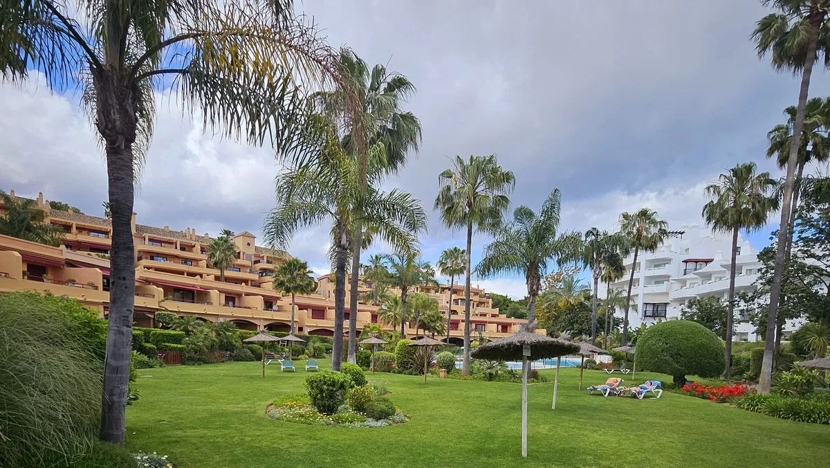 e79ec5f1-da37-4bee-828a-721c8ee7ebb6