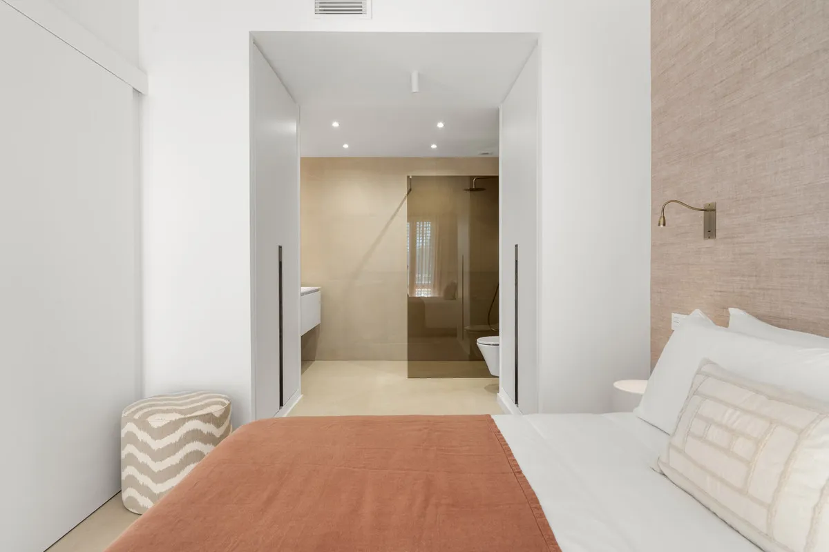 5a2481a8-19dd-4d45-af41-e19e3d42fdd0