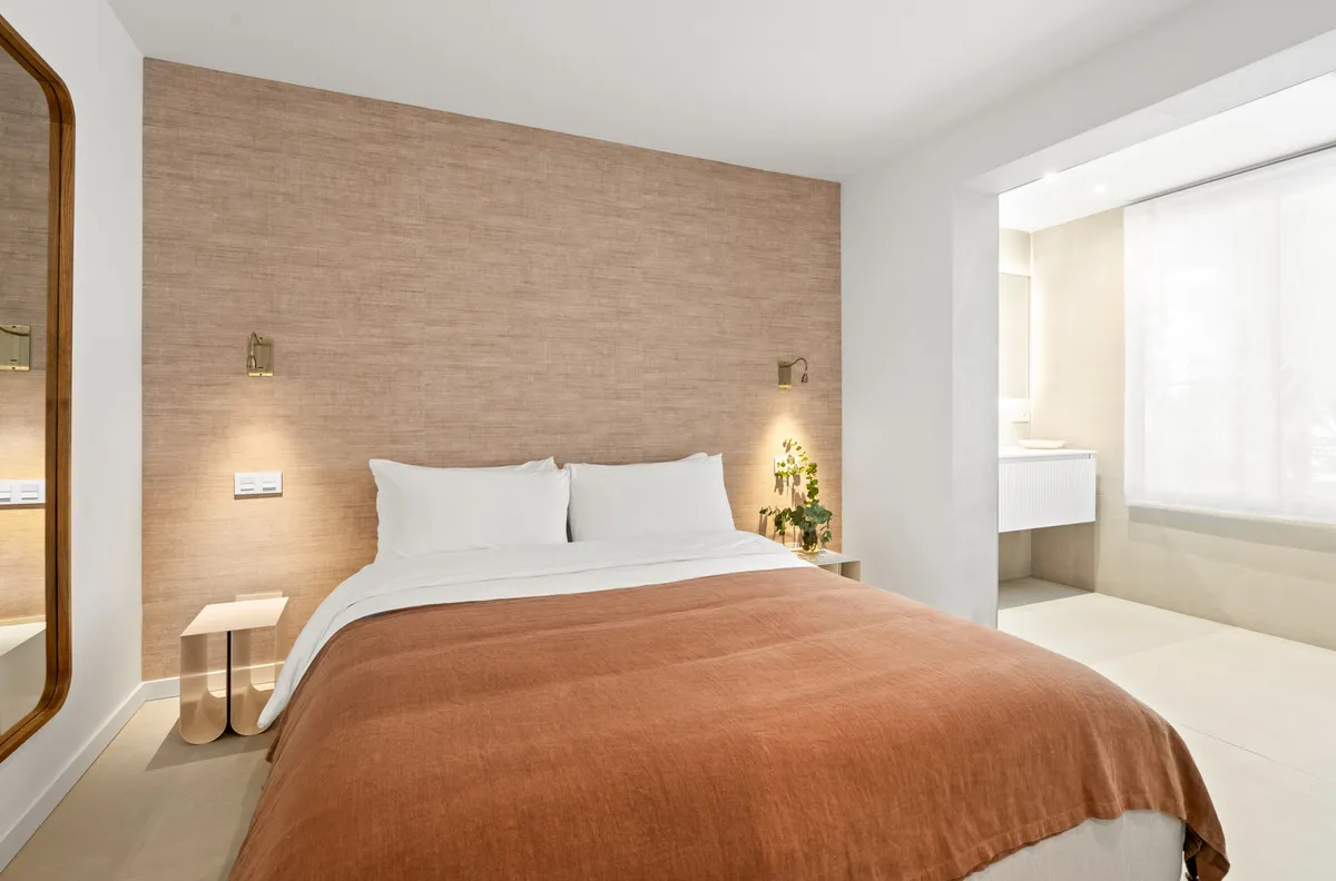 fb01f658-6be6-4f45-8df7-88084c1e7c69