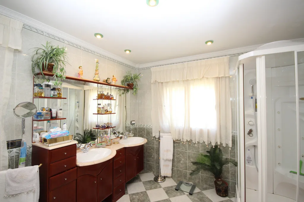 7225ce98-fa40-431a-b31b-85b08a6e9977