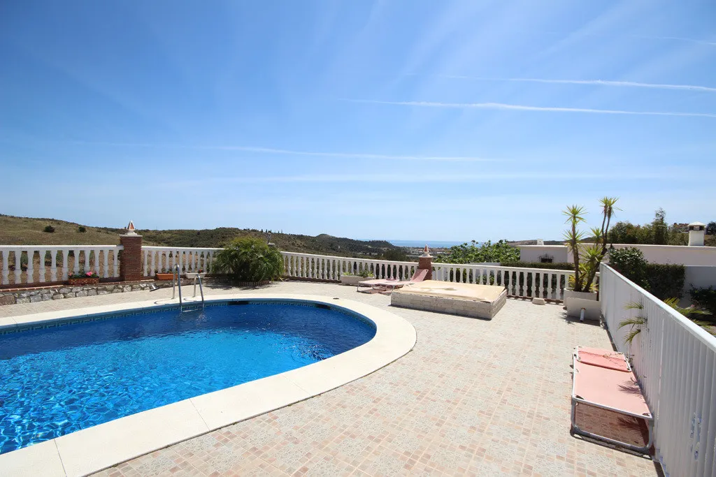 da4ac562-a05f-4b81-a940-c7497f58091c