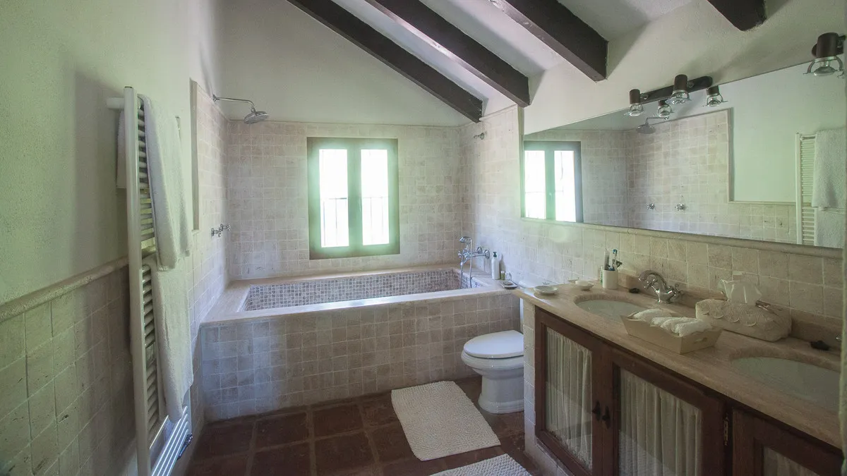 db6ede1e-0891-4c0d-8a48-48c9d48523f4