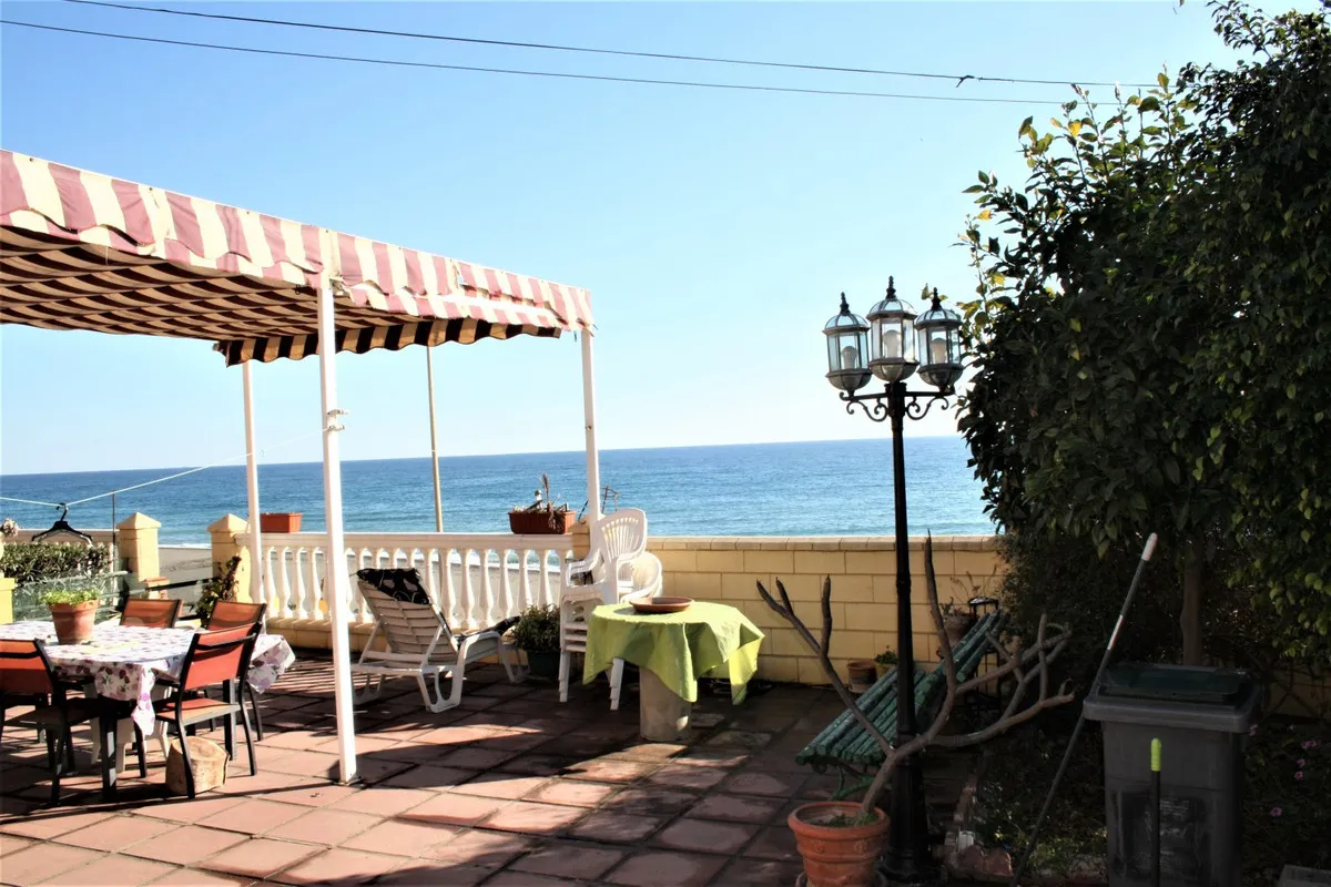 f5aa8e4e-c1ba-439a-a3c7-eaaeeb5ea1db