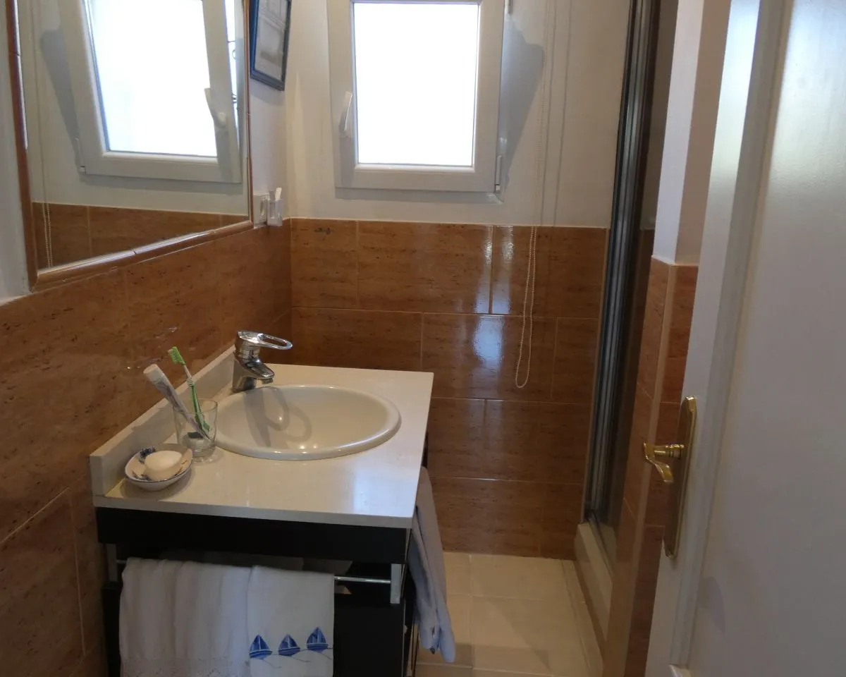 7b1800e0-ddc3-4e16-a4d2-6d3727b39d1f