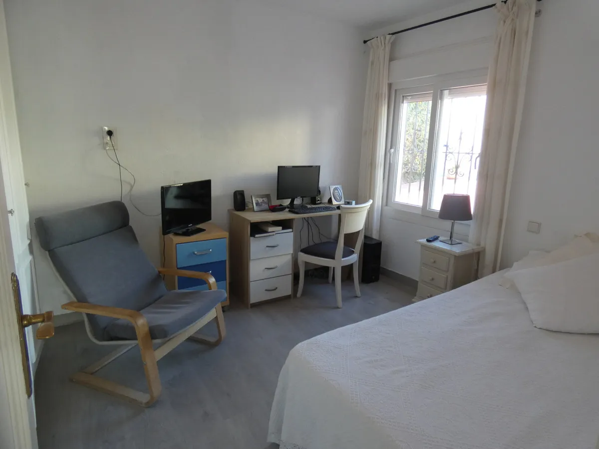 fd0f9b6c-c4fc-40ed-a3a1-d656bc7fddfa