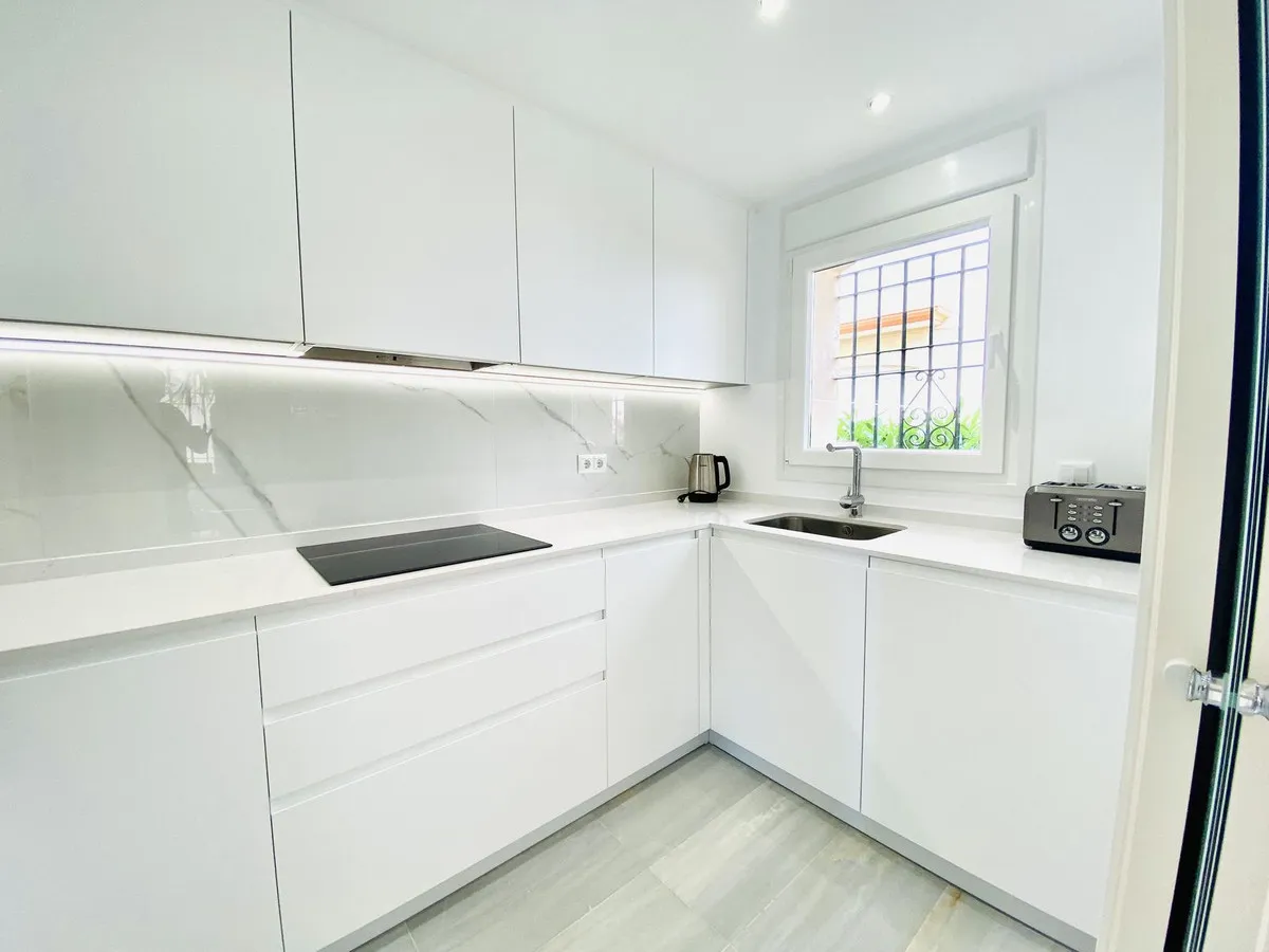 f13226de-27aa-4b5c-ac7e-8d2997f44f4c