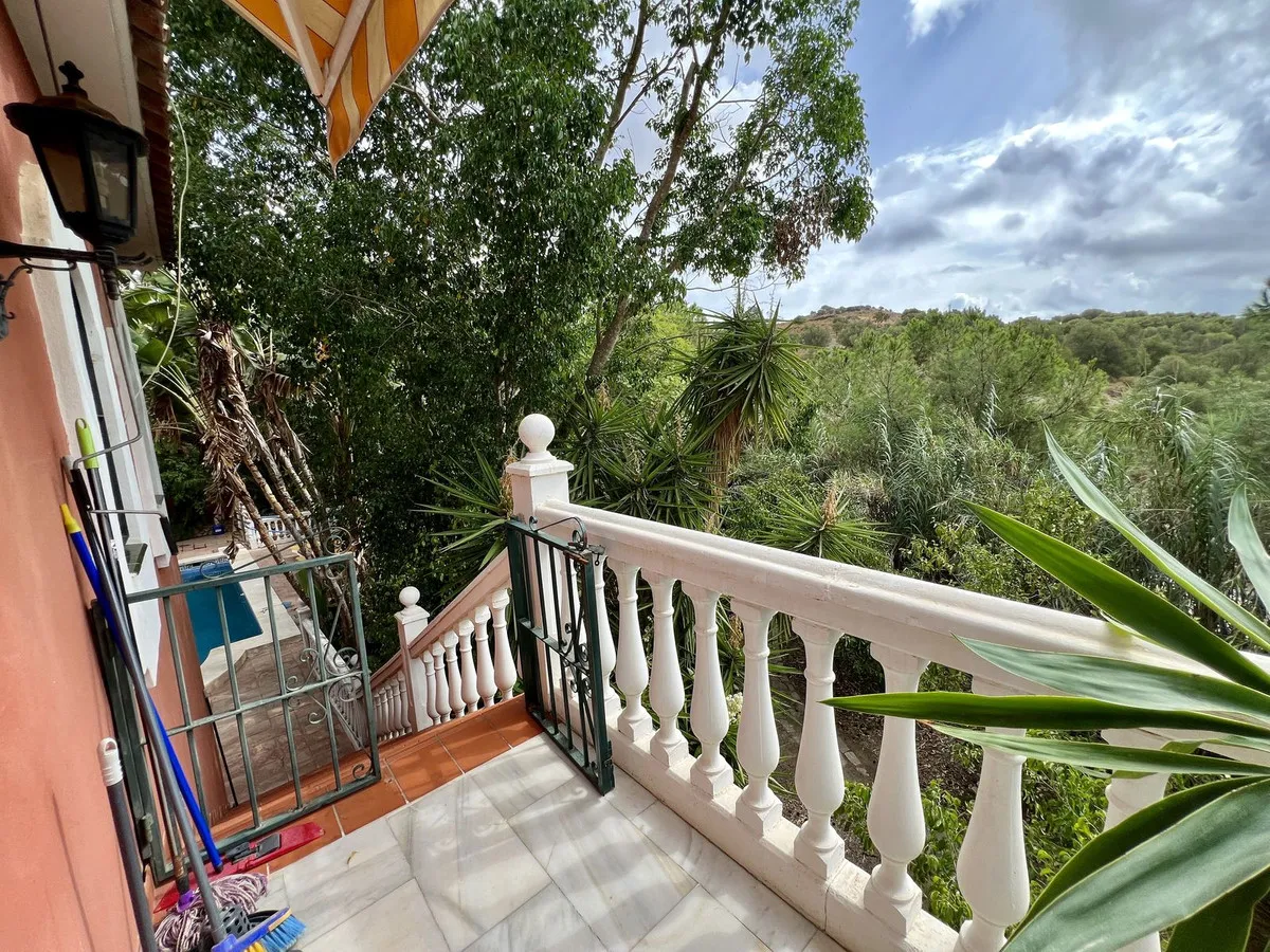 db1004b9-9494-4b22-9b49-068e8d95e713