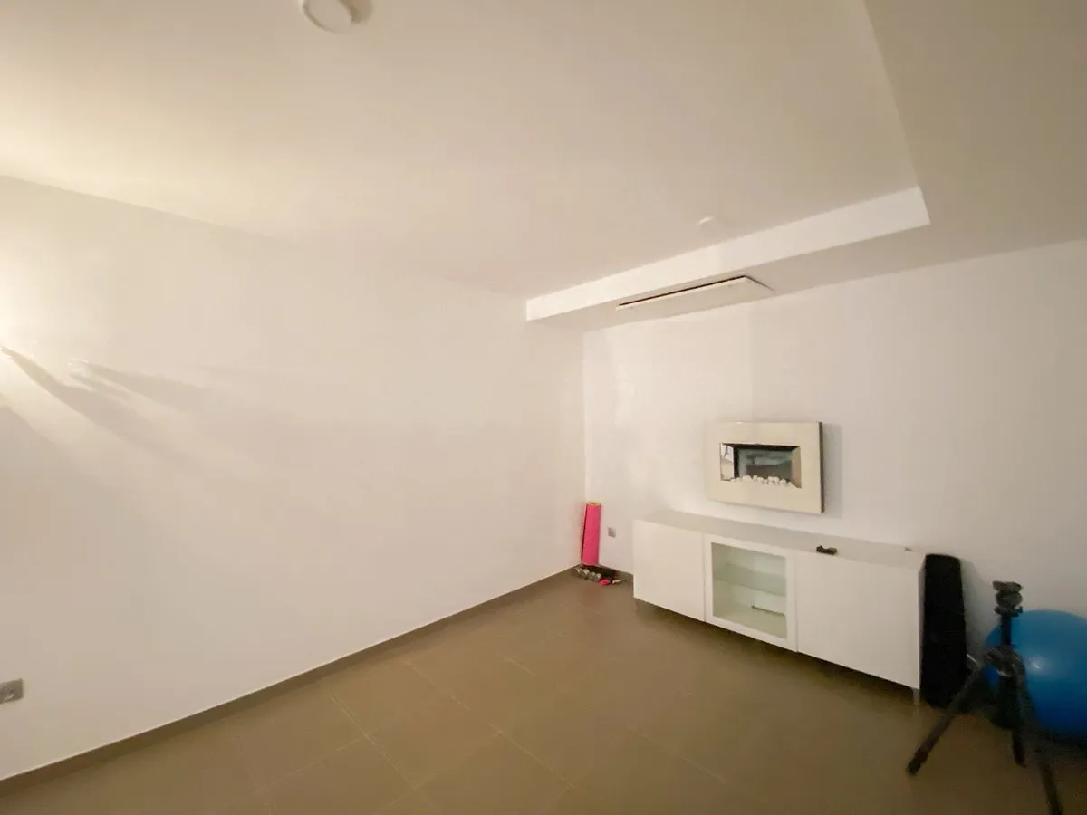 fbce61eb-c735-4c96-8e1f-e6b8d4f4c2d7