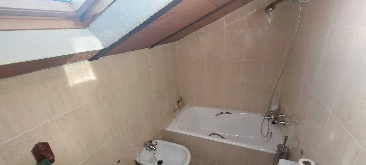 7962f336-fca4-444b-bc4d-15907d7ac950