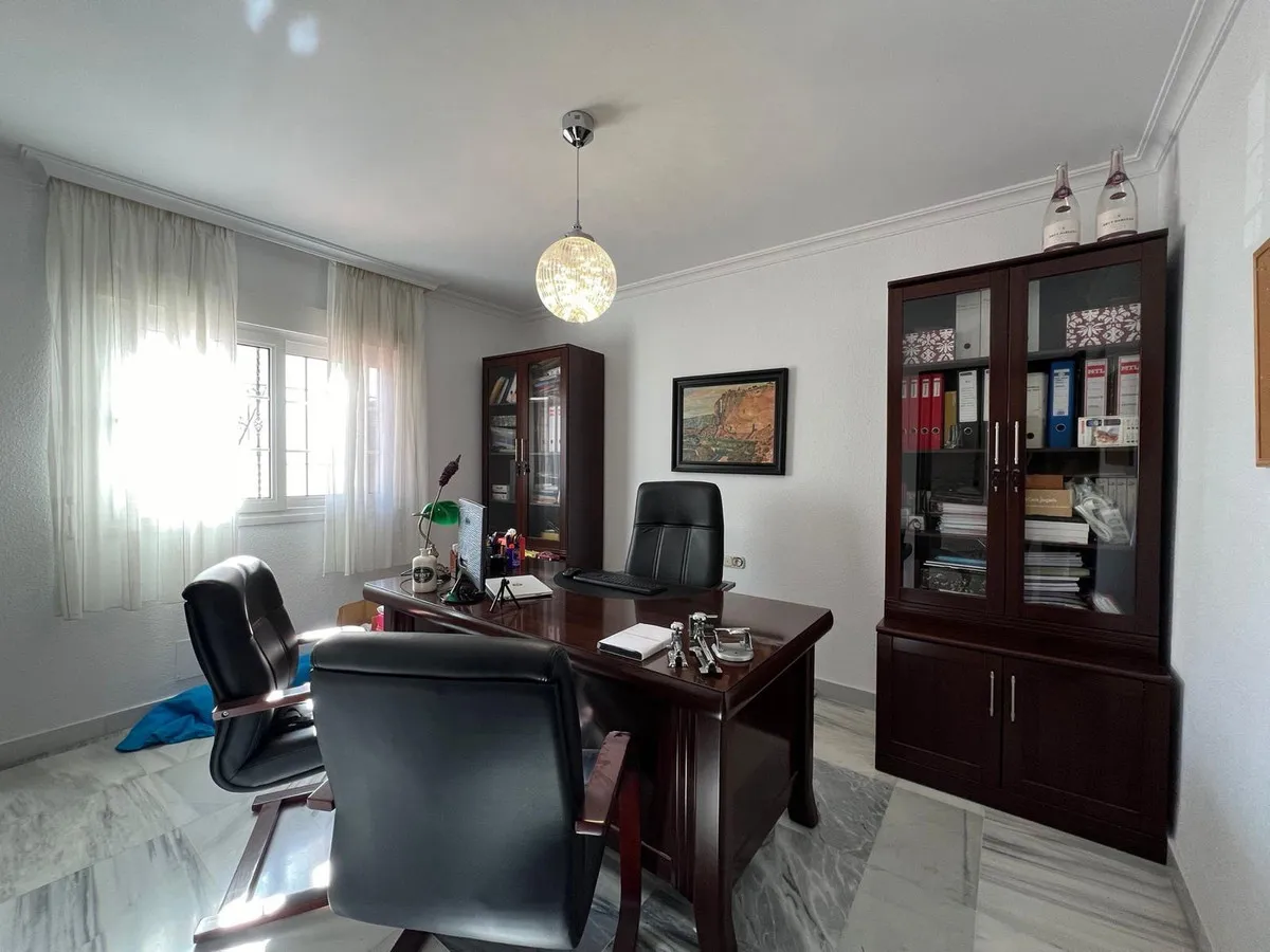 25693fe6-f578-4bcf-825f-05857c00b8c1