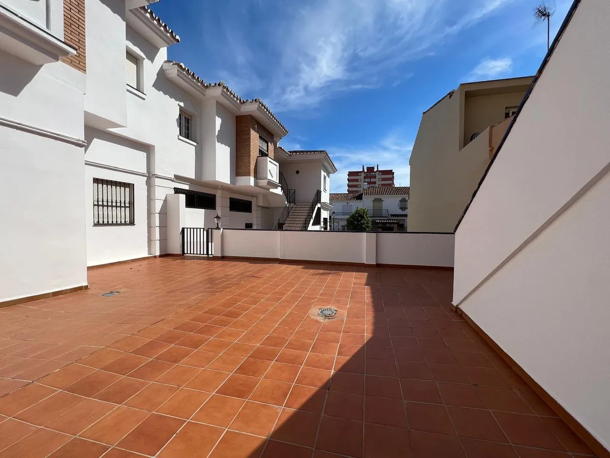 28eb41f1-8c07-49bd-95ce-53994aa32512