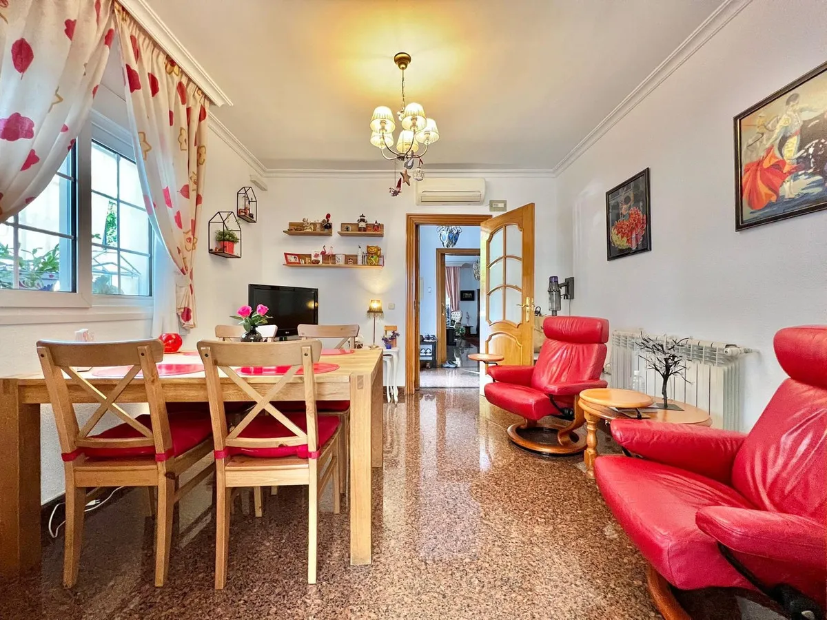 8ca2e6f9-6f04-4b93-9a89-7bc60ef851d8