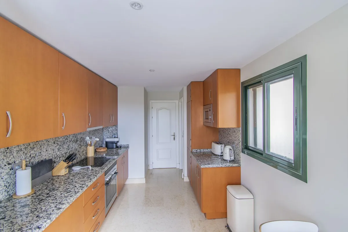 c0ee0a62-83d9-431c-8aa6-512b6d18ac54