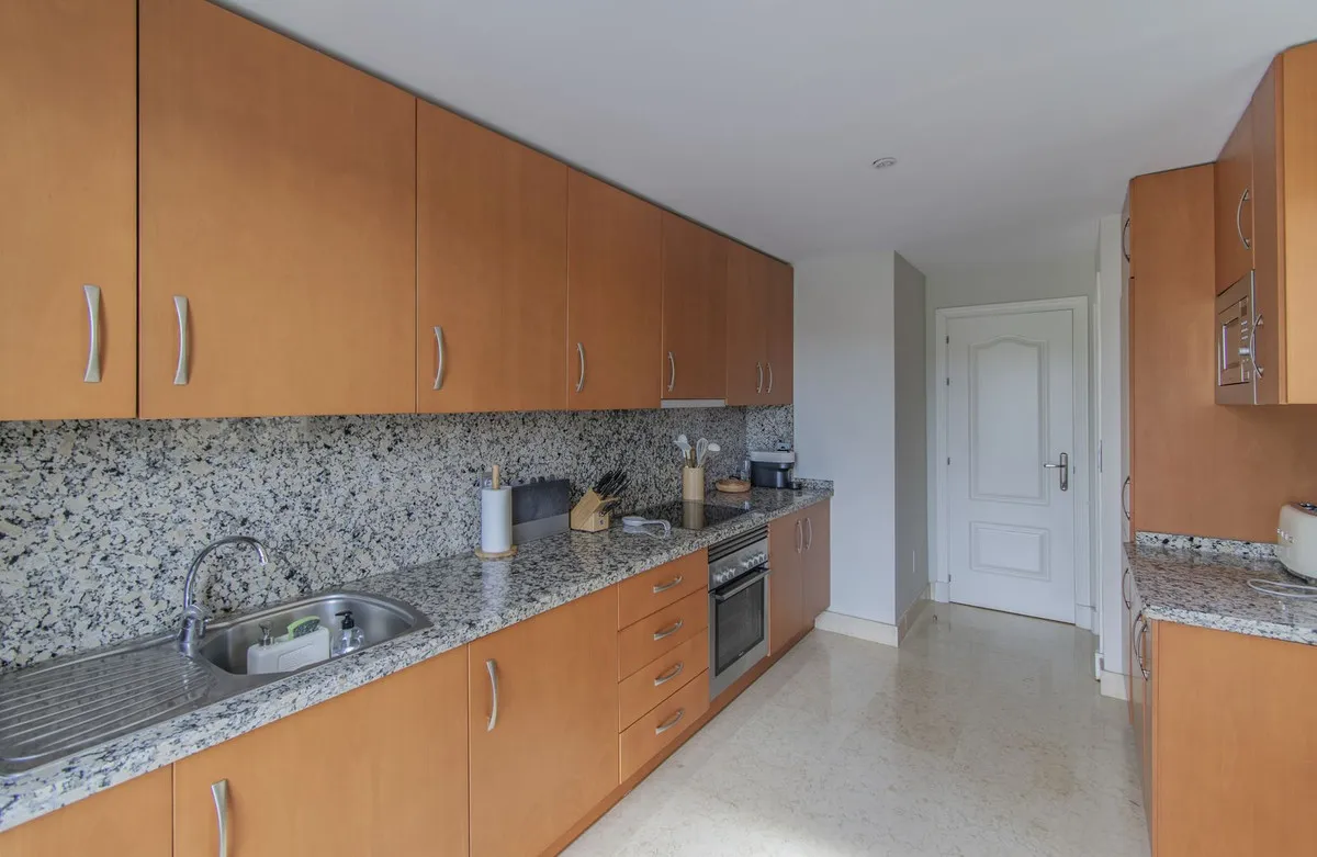 e7a7c2d0-e38d-4777-a56a-52022a4a2583