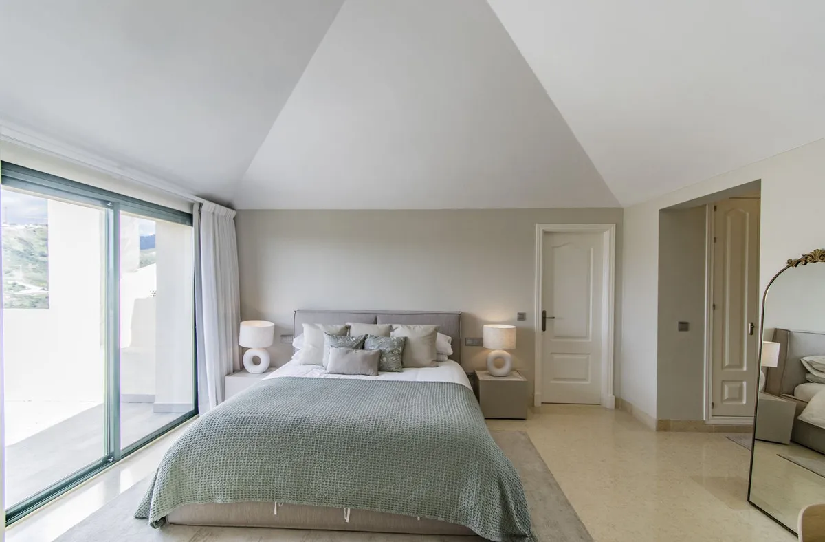 eef9bb4f-14fa-47a4-a4e2-45a9f18a7b43