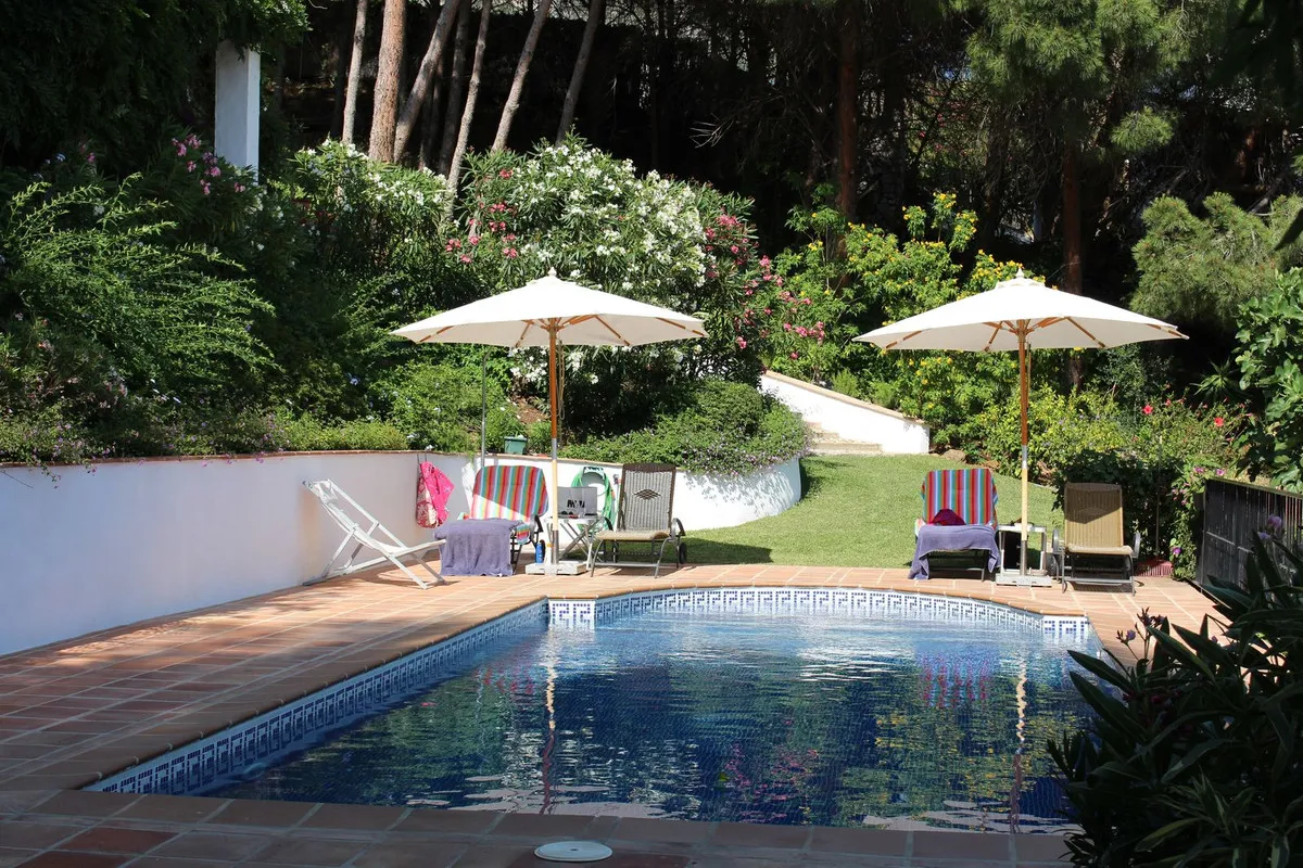 1df9d086-3473-402d-94ba-b450e77d7dd0