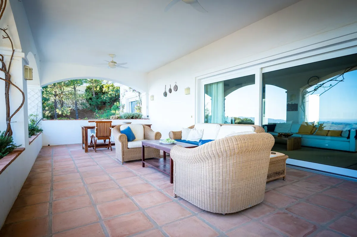 6dc24ca1-f13d-4af4-ab20-4ddf6c4c4a2a