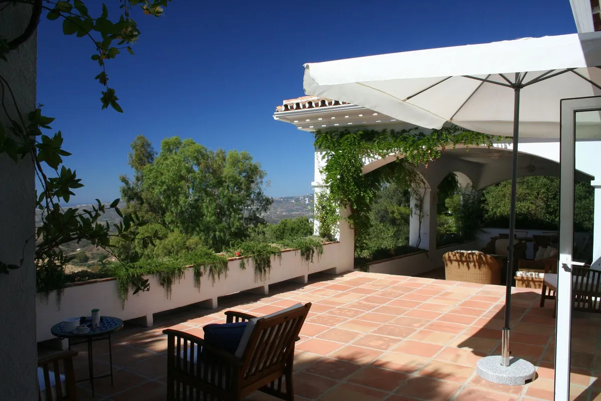 78b58c6b-25ec-411d-856b-5c59b48abcd9