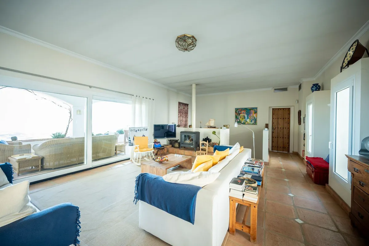 a9232705-9f5c-45b9-9e2f-165968cabaf9