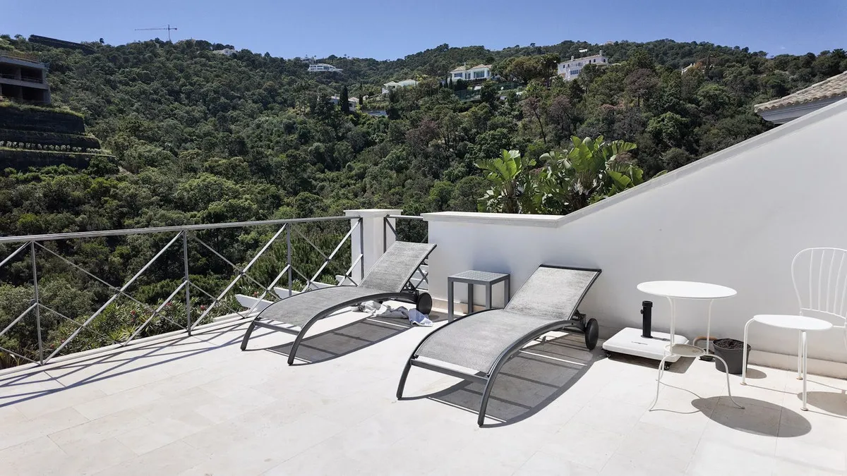 99261306-2101-40e1-80f1-4eb02aeee232