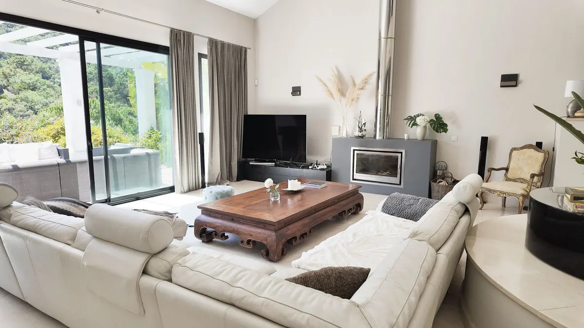 dc9fcdab-28a8-42b4-95d2-93c389a6e697