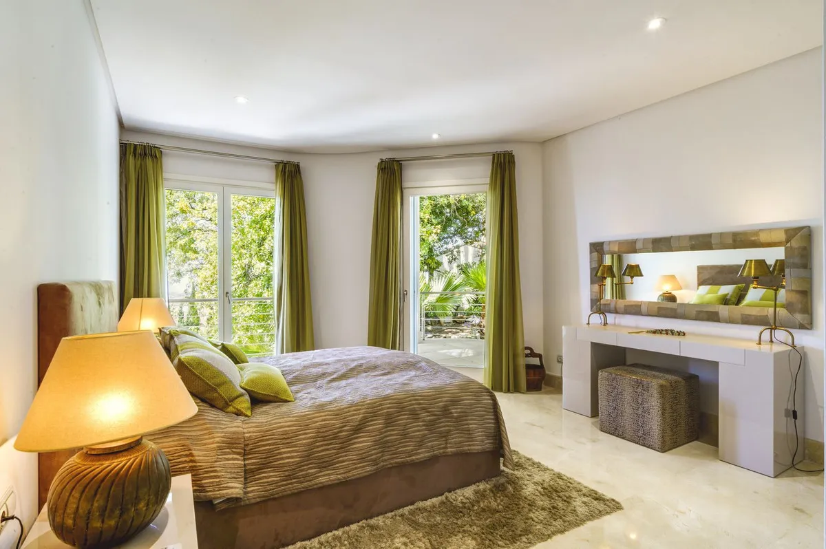 42801000-f7a9-4a23-a4ce-3bb148bb6729