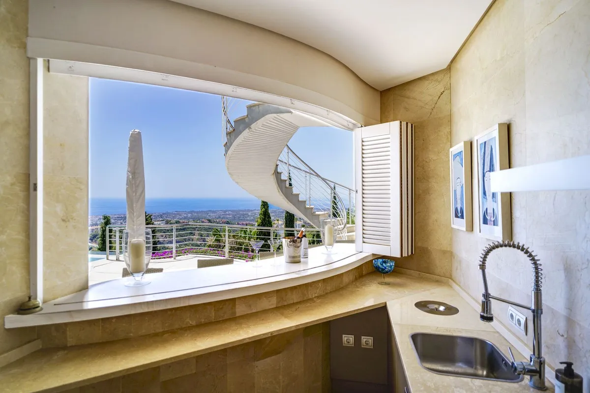 4293cb03-8319-46bd-94a6-2a717542291d