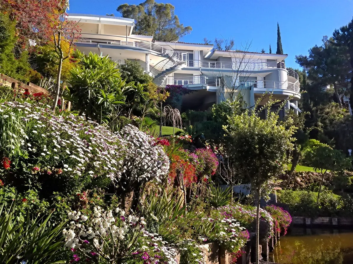 50c2388f-f197-4d11-ab1d-ff77fc6e4143