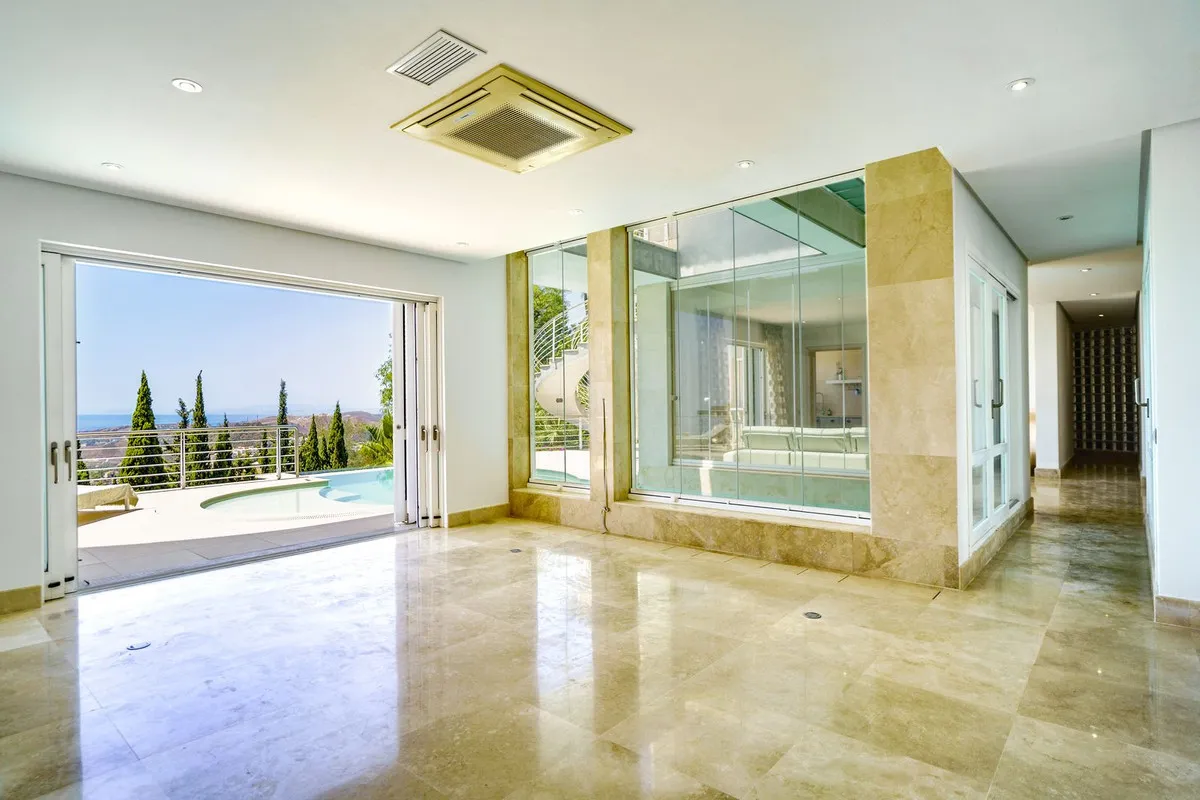 9fcc71a2-ced5-4165-8e26-6ad369cc5335