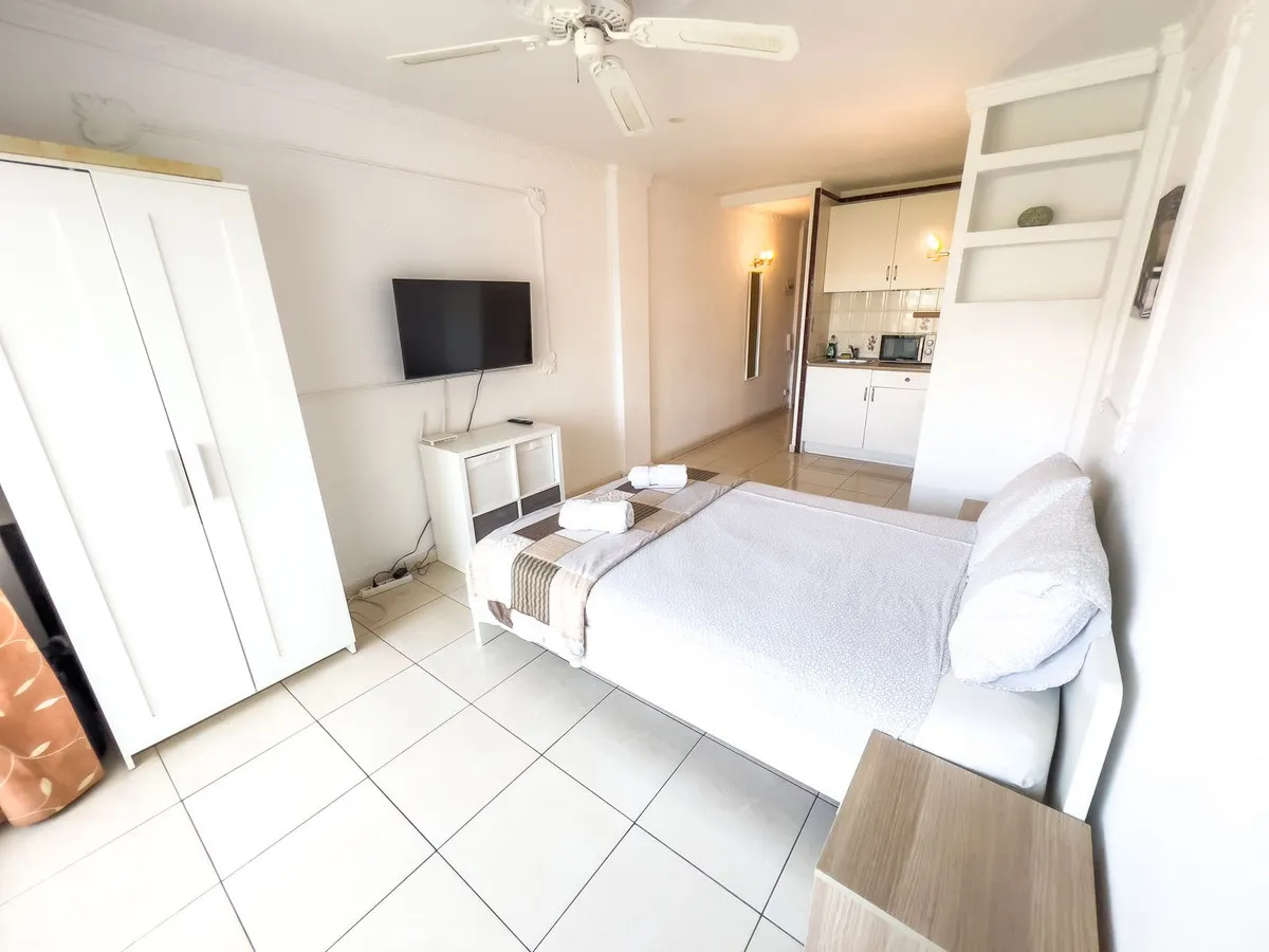 41cb9a34-7fc4-4a66-bdc1-403d51d7bfc6