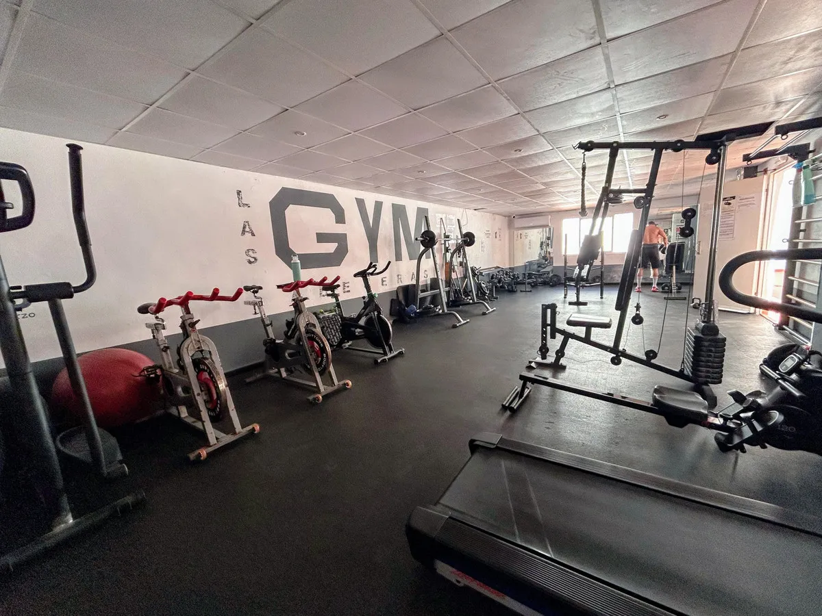 03d611d0-928b-479b-a4dc-0bdf103a0024