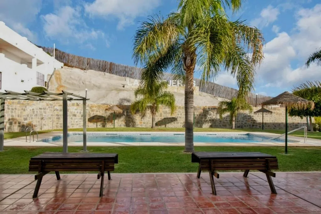 3fbc339e-c9a2-4d29-b4c3-cdb682ddb956