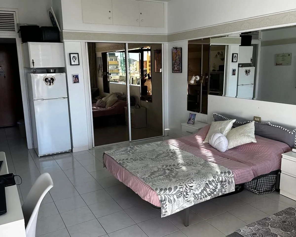 1233957f-5811-4bf0-8a1d-b8b4d9befbf9