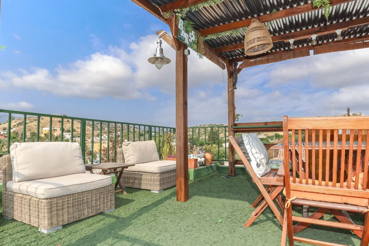 a415d756-05f3-495d-bc45-ba8d0534816b