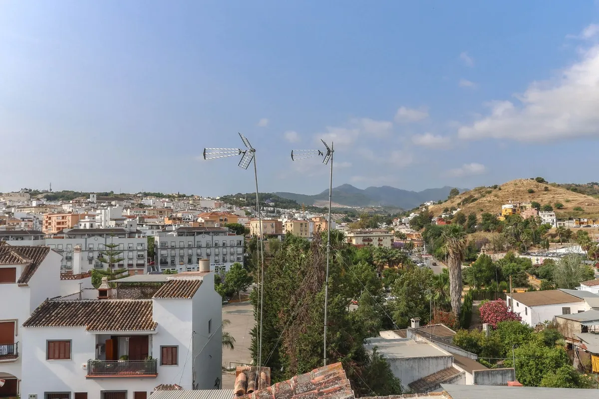 ab40514d-89bf-4817-8632-2320c63b9084