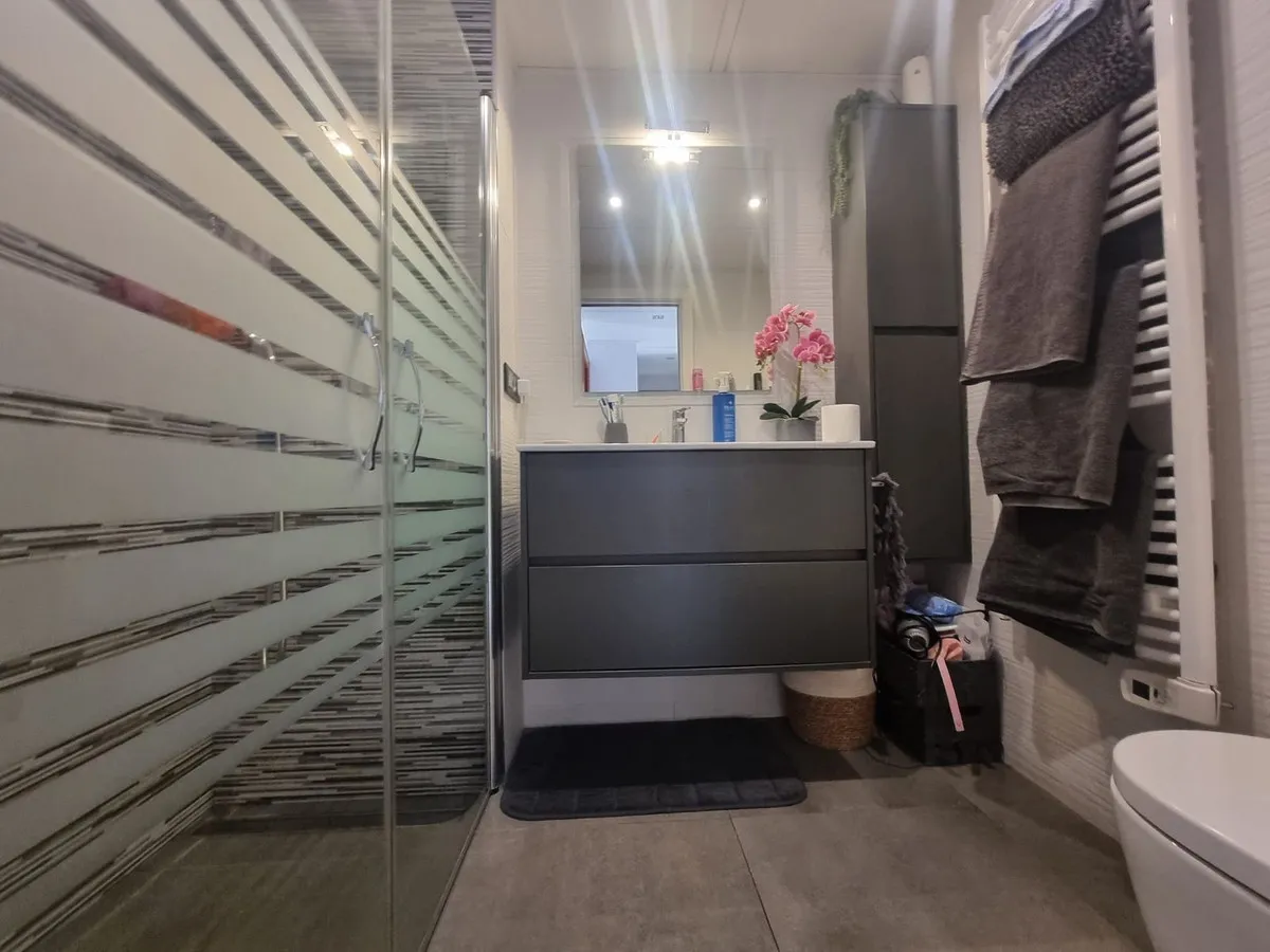 70b40d8f-e0d2-48be-ad13-729c7267ab3e