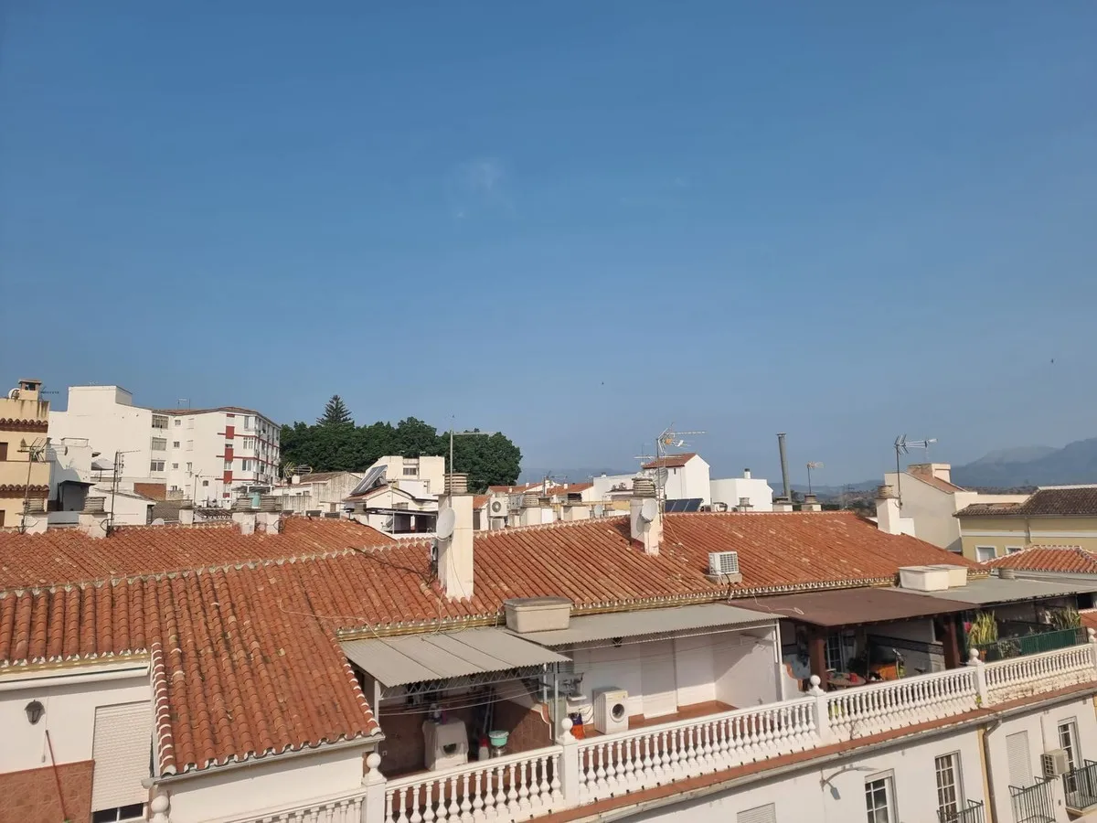 a06dbdb6-9f05-466e-8b75-41a7c0851c22