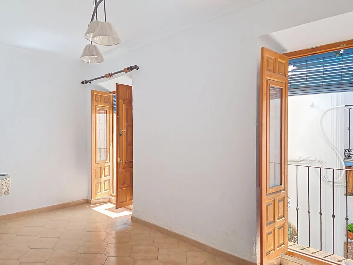 00ebd1fa-2733-4a01-92b4-aa8a1a83f07a