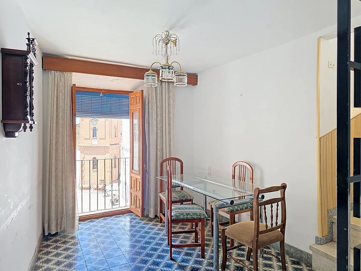 12b742bc-180e-47dc-9507-39ba86b80fac