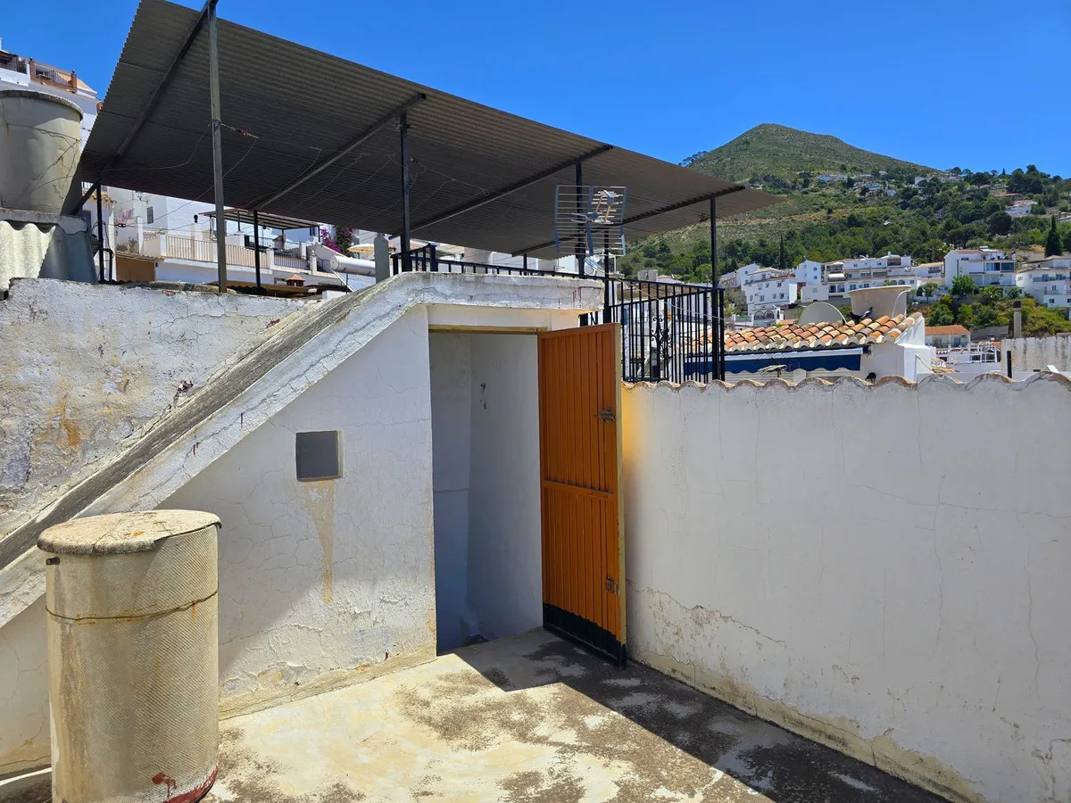 98d1f07f-61d2-4029-b076-0065ee860da7