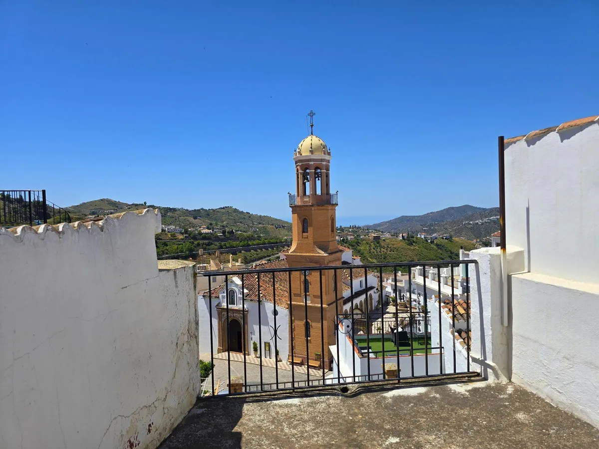 a06c5f39-4472-4fb6-b3f4-5a9d9eccce11