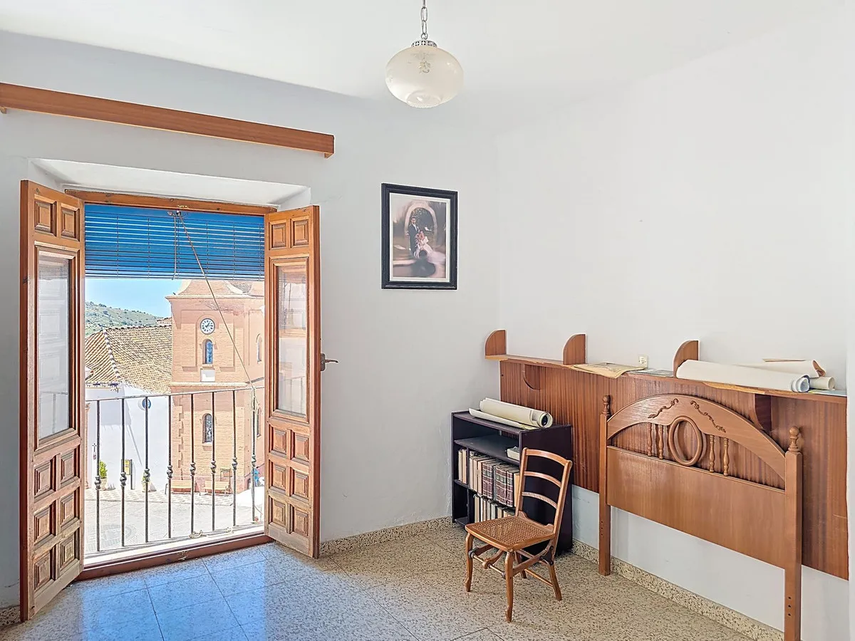 ae853a92-be13-446b-aa86-40b4d16e0242