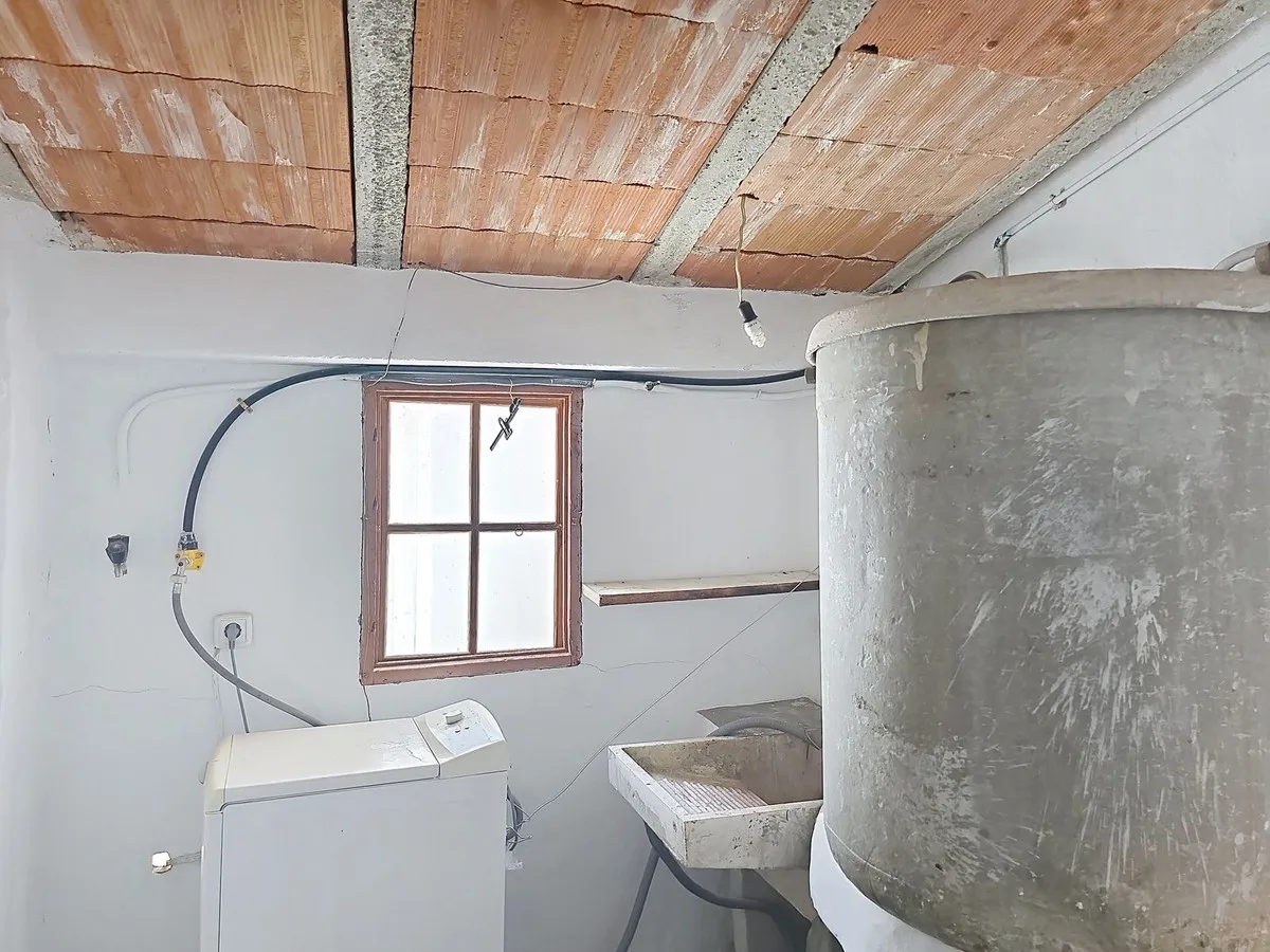 b17cefda-e6a9-4d64-af1a-3ab9cc866006