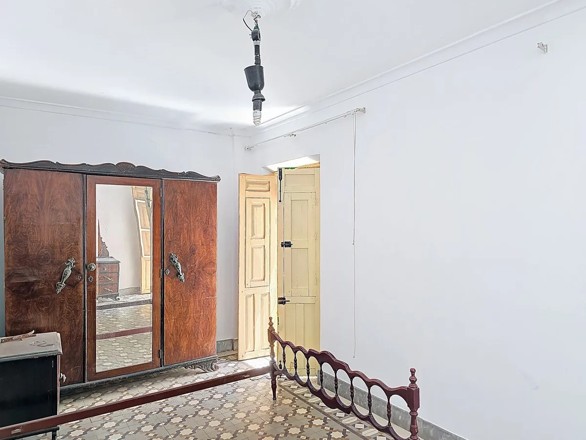 c9511f56-2e20-4d3e-8228-833789691153