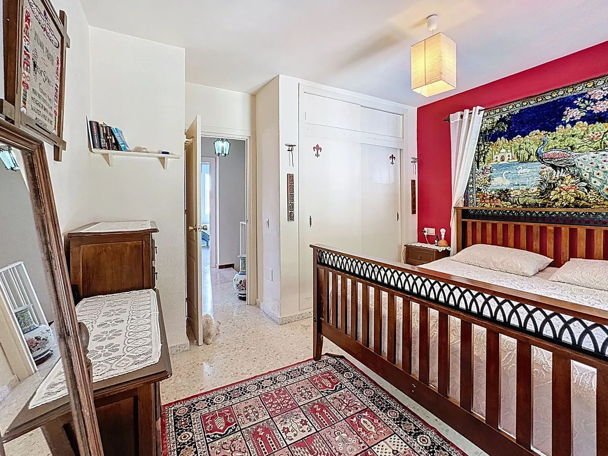 548ddf51-8c86-4c18-b3c9-64d76c40d9bd