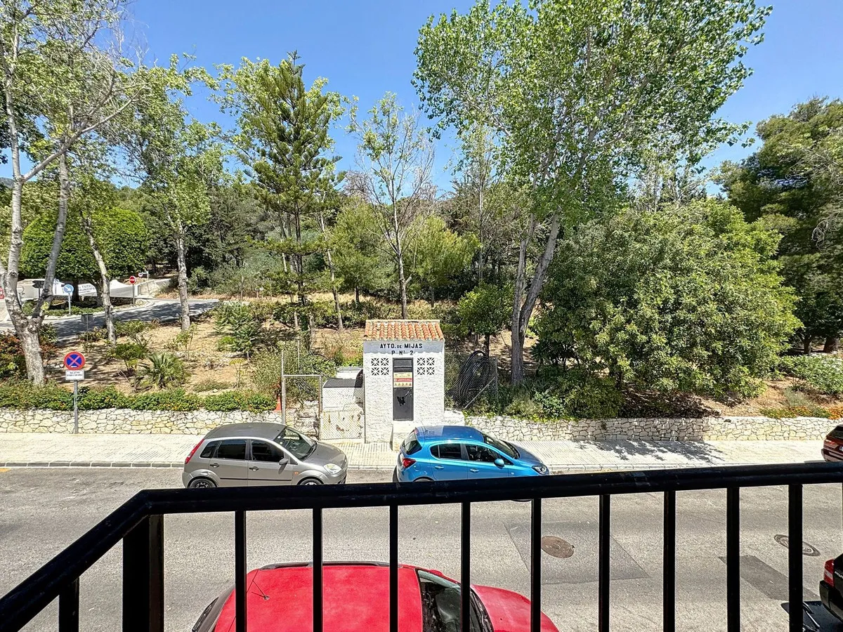 b8c50769-7cf1-444f-9f44-ffc7569bdb50