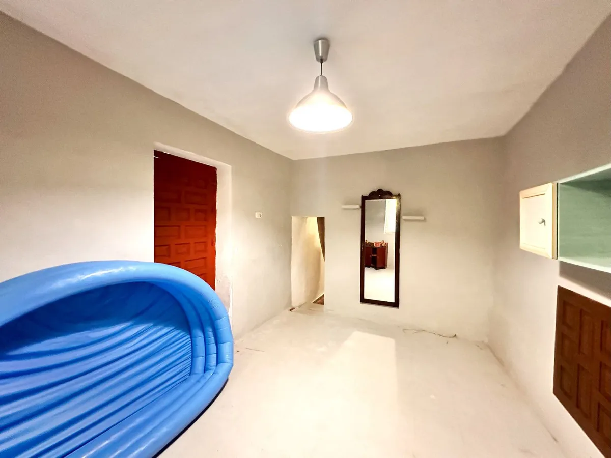 bd335e1a-7a4a-47e0-b8b8-0bd3176b9128