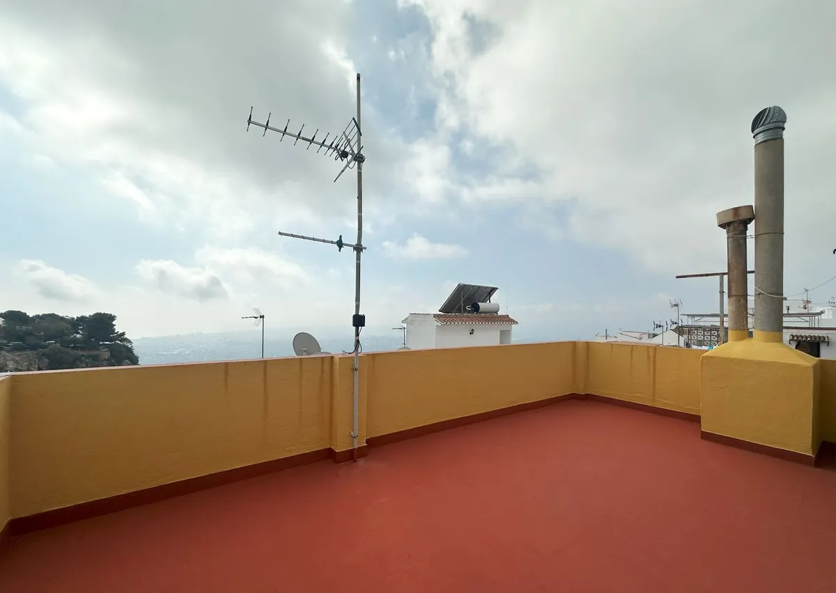 deed1fd5-2064-446d-a923-c63d977e3e48